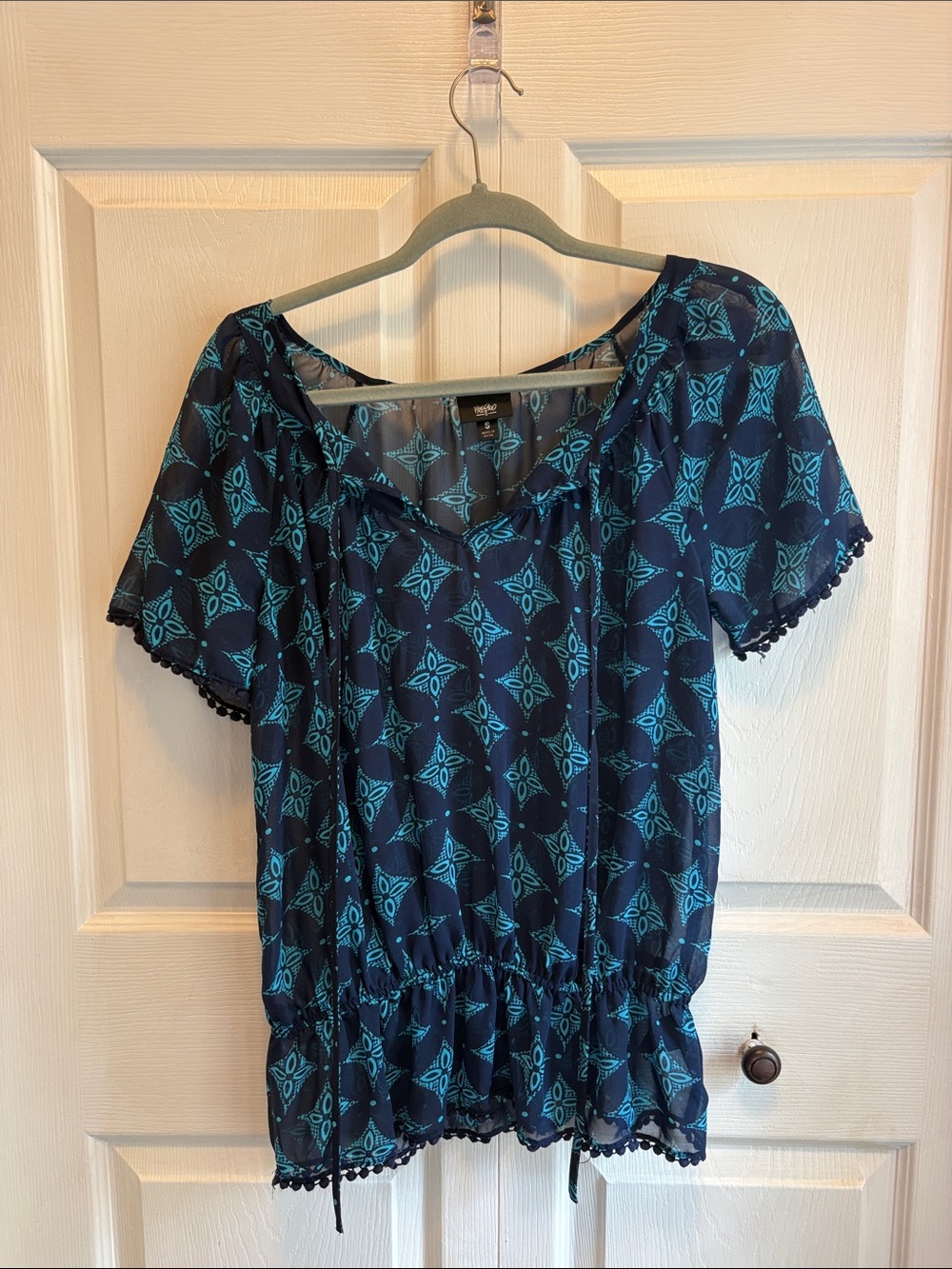 Navy Blue Patterned Short Sleeve Peplum Blouse